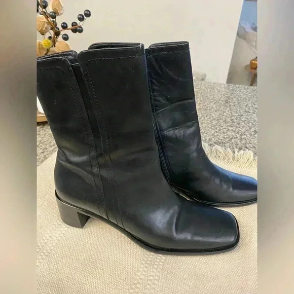 Coach Teresa black leather heeled boots, size 7 - Picture 2 of 13
